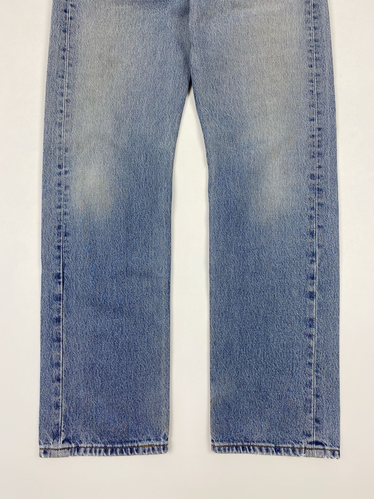 Levi's 2000’s Vintage Levi’s 501 Light Blue Washed Denim Pants Size US 32 / EU 48 - 6 Thumbnail