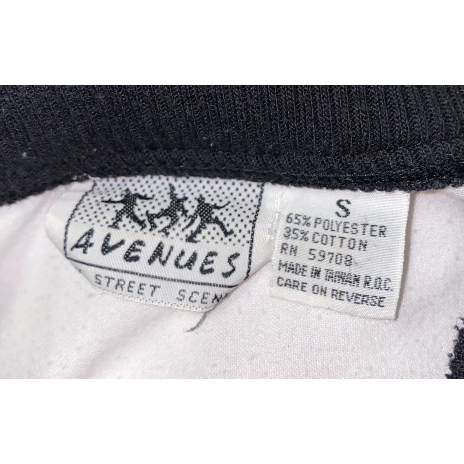 Avenue Avenues Mens White Short Sleeve Henley Style T-Shirt Size S Size US S / EU 44-46 / 1 - 6 Thumbnail