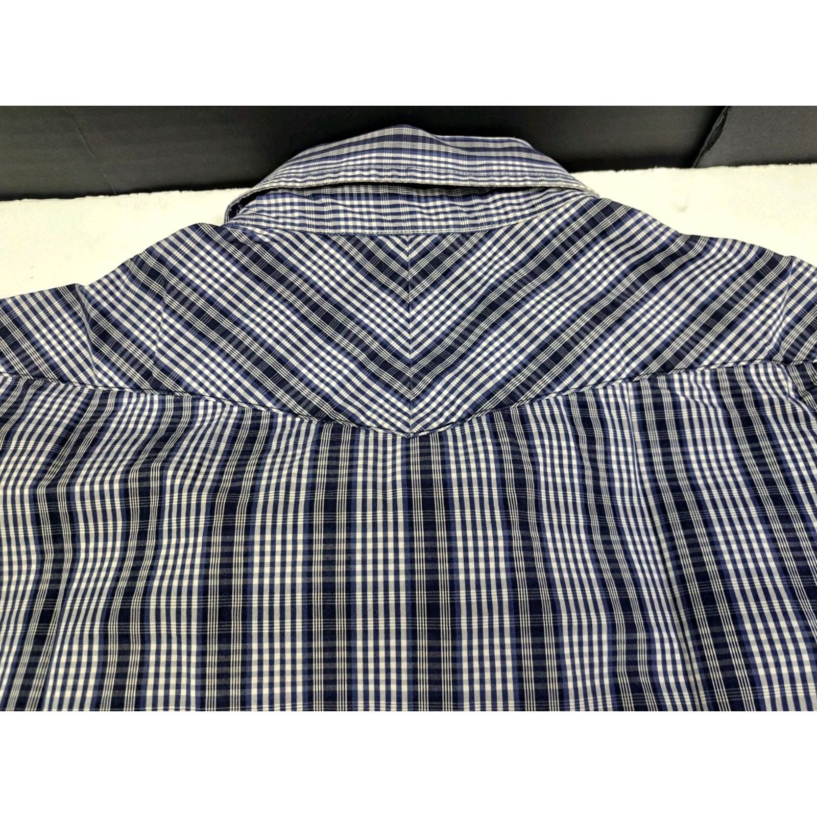 Banana Republic Banana Republic Shirt Mens Long Sleeve Pearl Snap Blue/Wht Plaid 15/15.5 Regular Cotton Western Cowboy Vintage: No Size US M / EU 48-50 / 2 - 5 Thumbnail