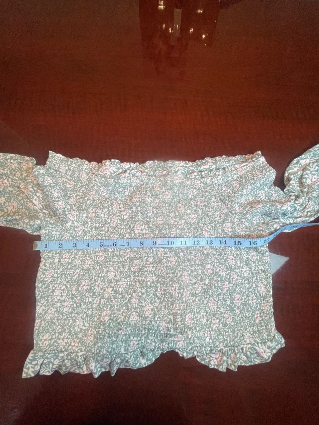 Loft LOFT Beach Floral Smocked Off the Shoulder Top Cottagecore L Size L / US 10 / IT 46 - 6 Thumbnail