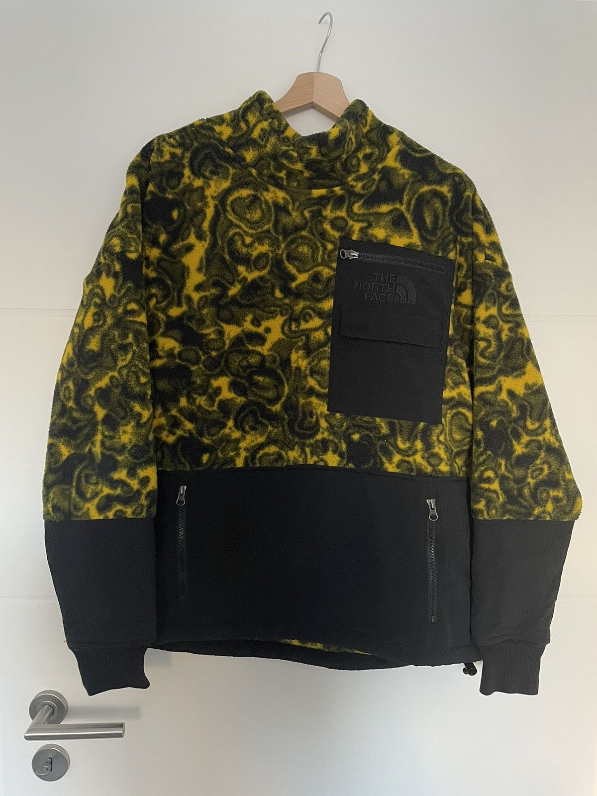 image of The North Face 94 Rage Fleece Pullover Sweater Yellow Camo in Black/Yellow, Men's (Size Small)
