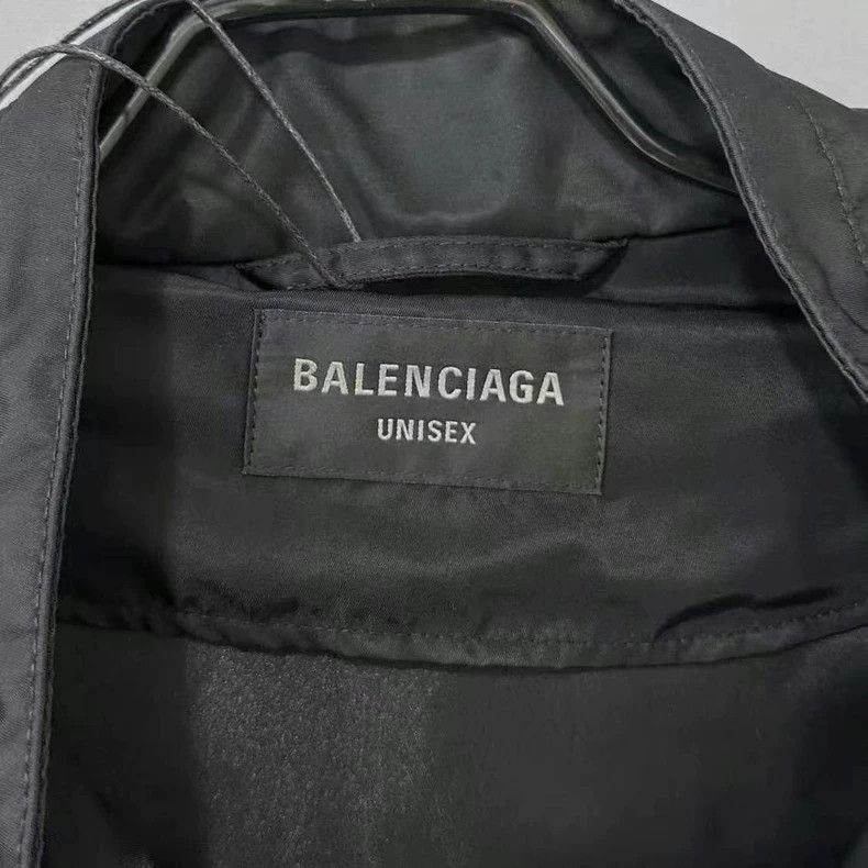 Balenciaga Balenciaga Logo Letter Sun Protection Hooded Jacket Size US S / EU 44-46 / 1 - 6 Thumbnail