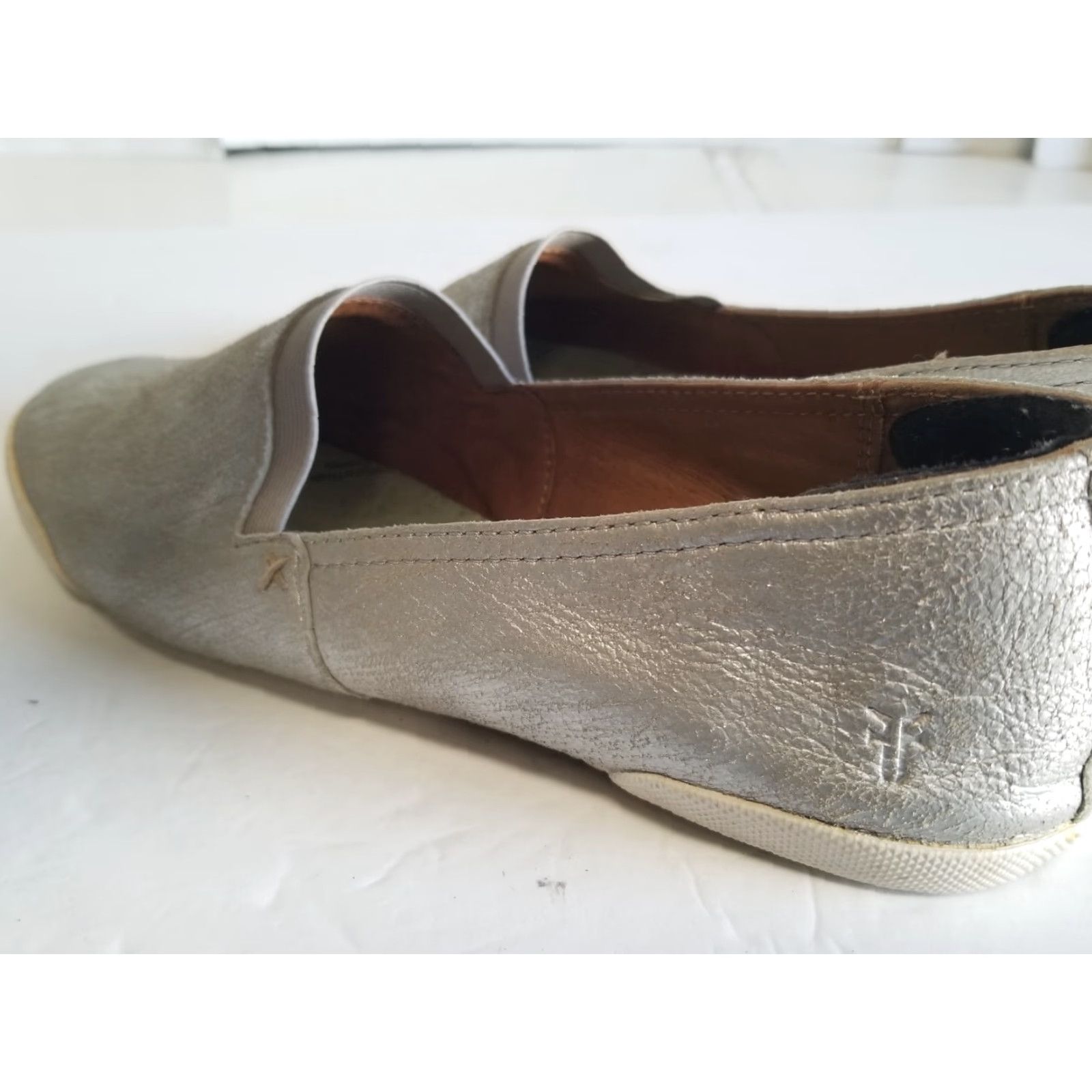 Frye Frye Melanie Slip On Metallic Gray Leather Flats Loafers Women Size 11 Slip On M Width No Insoles Vintage: No Size US 11 / IT 41 - 4 Thumbnail