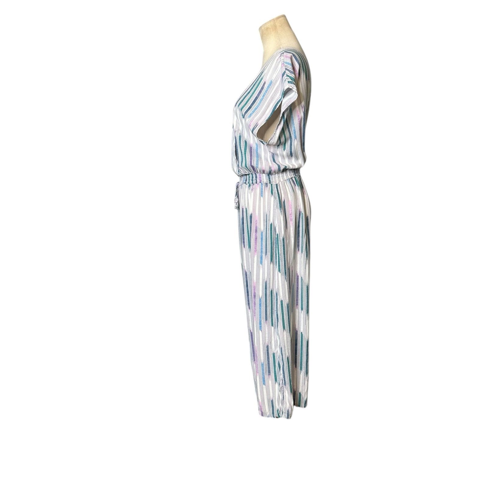 Dolce Vita Dolce Vita green pink multi stripe capri jumpsuit size XS Size 26" / US 2 / IT 38 - 7 Thumbnail