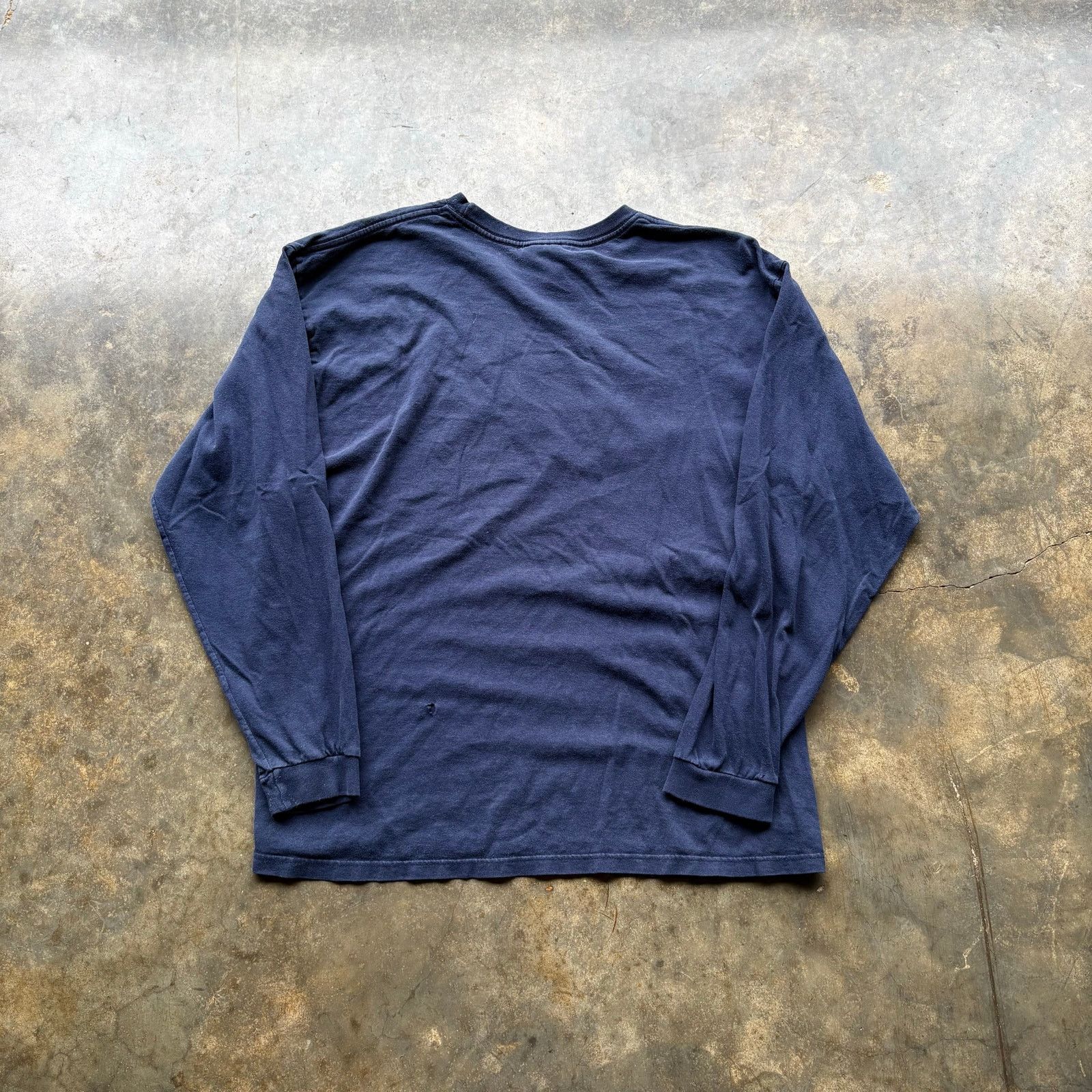 Nike Vintage Essential Y2K Nike Long Sleeve T-shirt Size US M / EU 48-50 / 2 - 5 Thumbnail