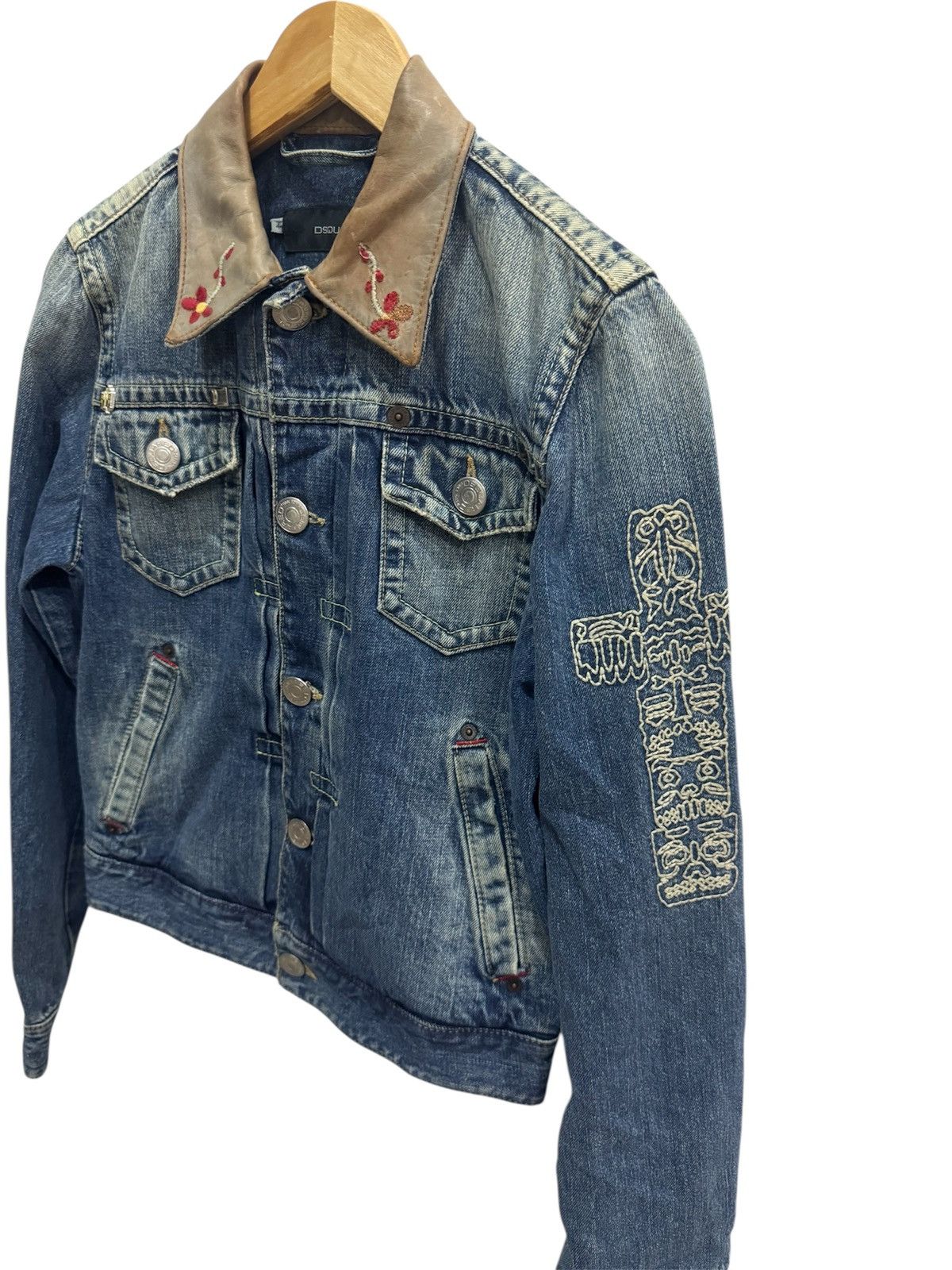 Dsquared2 Dsquared2 Embroidery Denim Jacket With Leather Collar Size M / US 6-8 / IT 42-44 - 2 Thumbnail