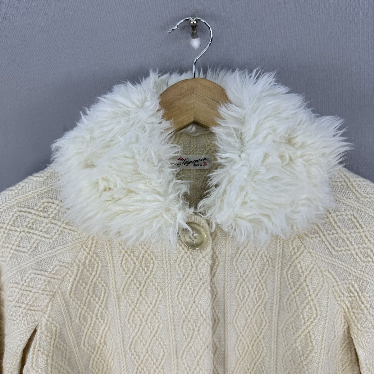 Japanese Brand Sayegusa Vintage Knit Poncho Cape with Faux Fur Collar Size ONE SIZE - 7 Thumbnail