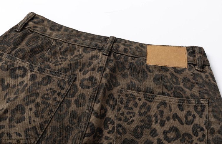 Vintage Men's vintage washed distressed loose wide-leg leopard jeans Size US 32 / EU 48 - 5 Thumbnail