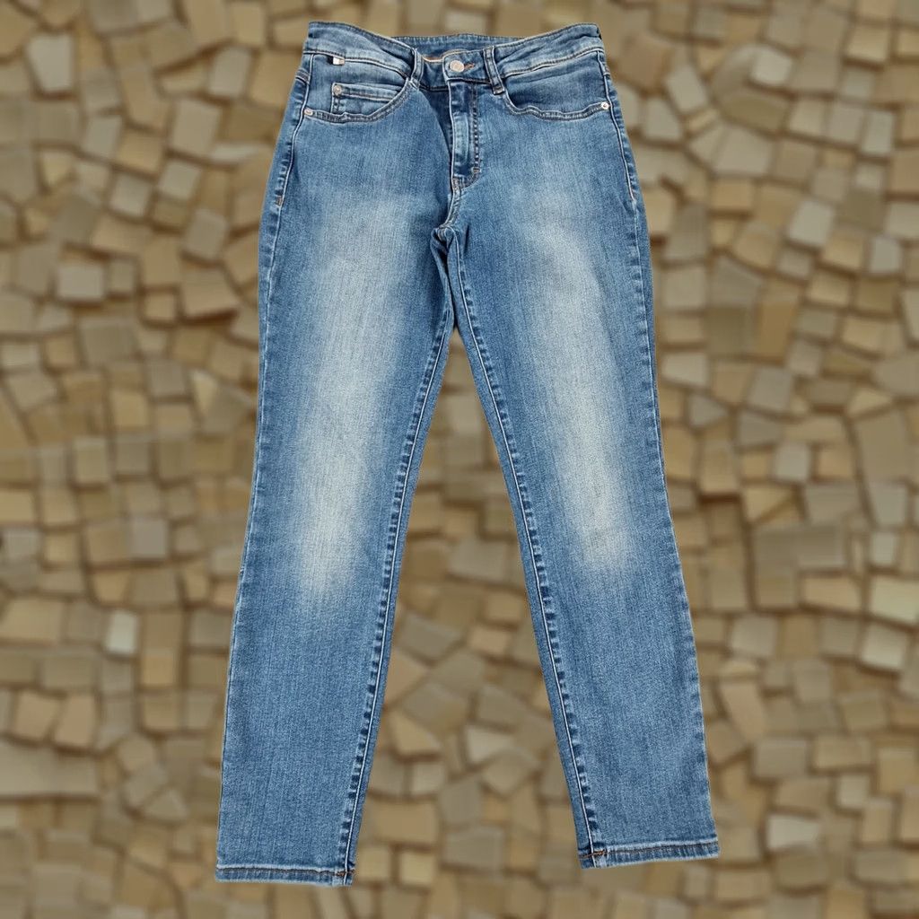 Hugo Boss HUGO BOSS Jeans Blue W26 L27 Slim Cropped Denim 5-Pocket Stretch Machine Washable Womens Size 26" / US 2 / IT 38 - 1 Thumbnail