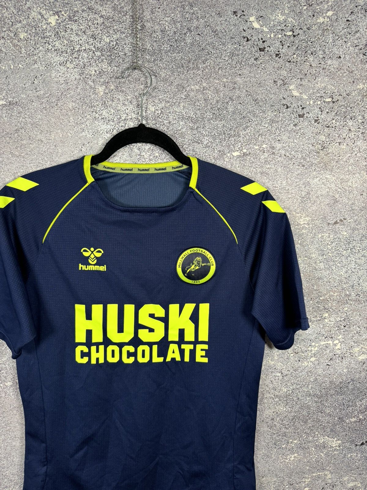 Hummel × Vintage Vintage Millwall FC 2022/23 Hummel Jersey Blokcore Small Size US S / EU 44-46 / 1 - 2 Thumbnail