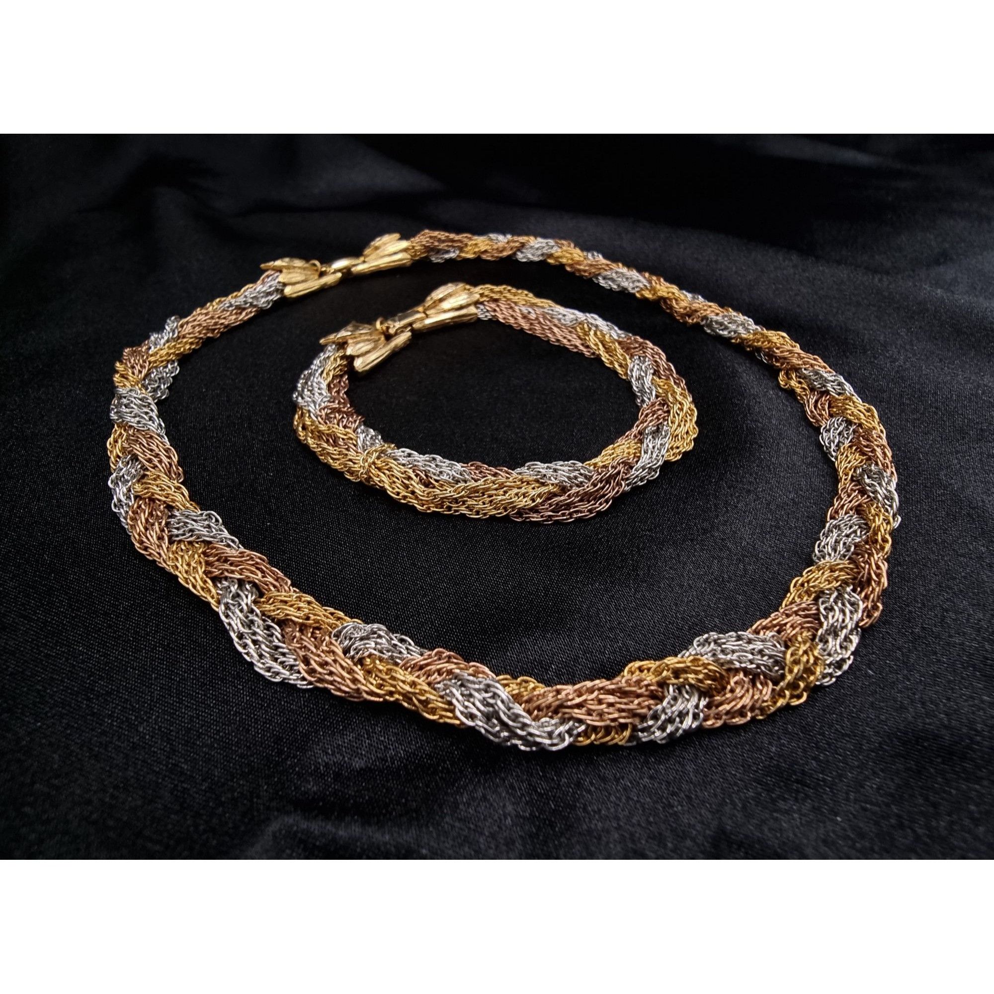 Vintage Vintage Trifari Braided Gold/Silver/Bronze Tone Necklace & B Size ONE SIZE - 1 Thumbnail