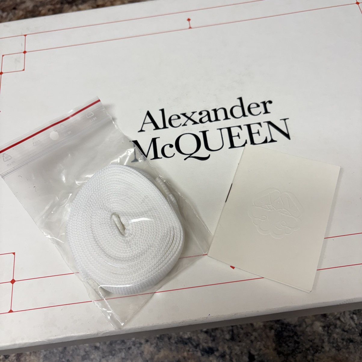 Alexander McQueen Alexander McQueen Oversized Sneakers Size 38.5 US Size Size US 6 / EU 39 - 10 Thumbnail