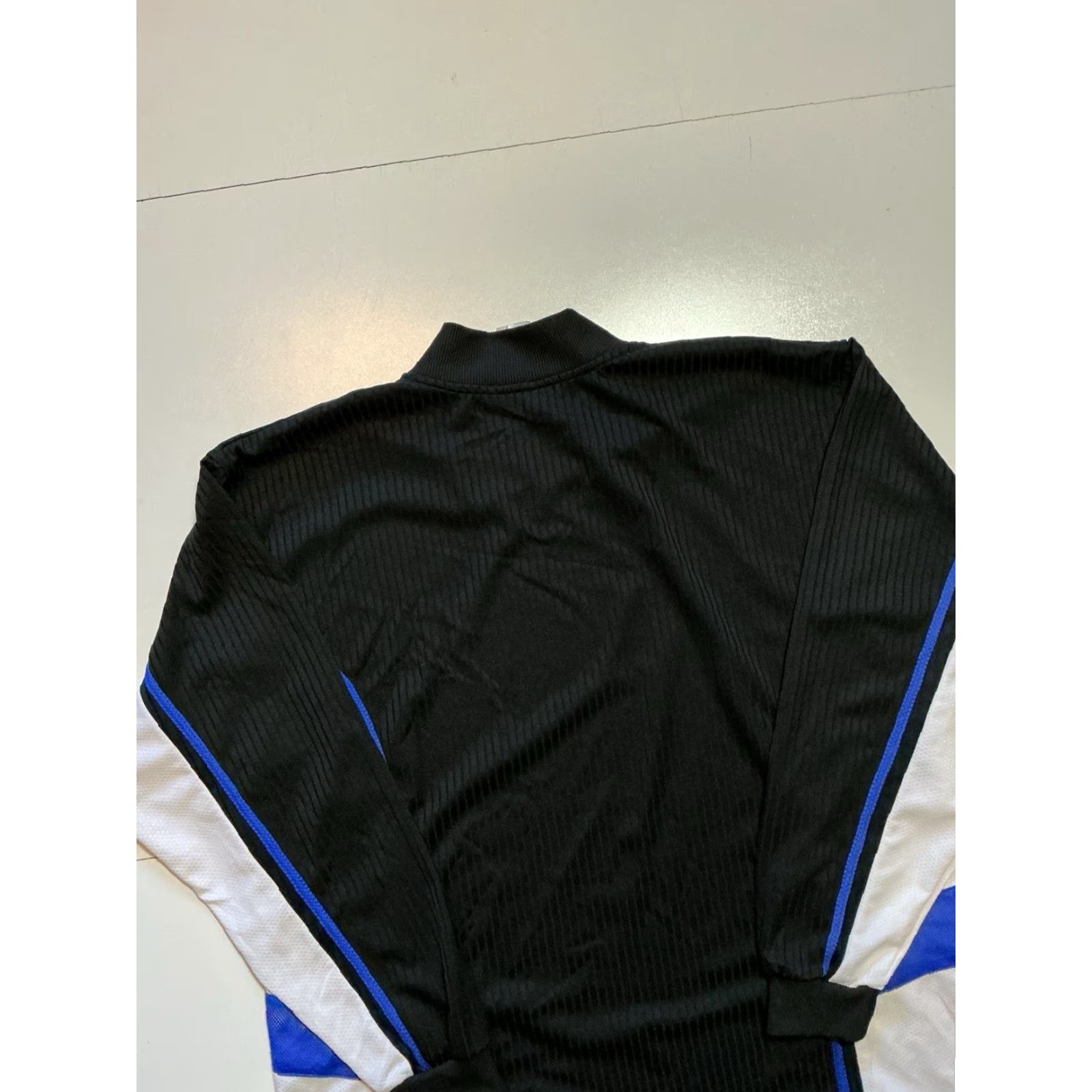 Adidas VINTAGE Adidas Soccer Jersey Long Sleeve XL Mens 90s Black Goalkeeper Football Size XL Size US XL / EU 56 / 4 - 4 Thumbnail