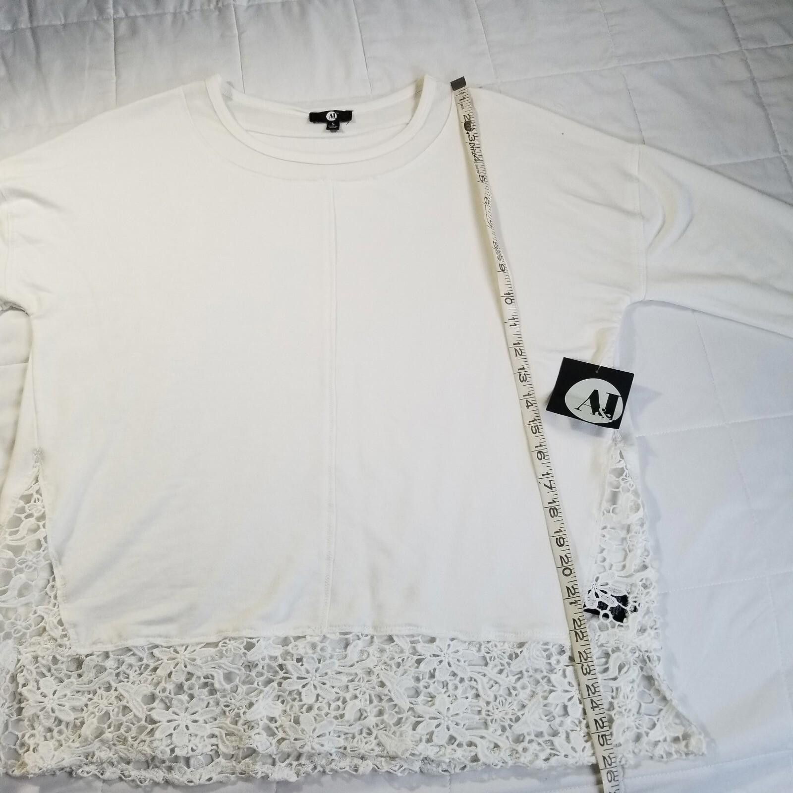 I Am Not A Human Being A&I White Long Sleeve Crocheted Eyelet Cuffs Size Small Size S / US 4 / IT 40 - 11 Thumbnail