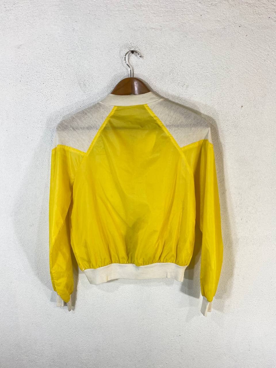 Vintage vintage two tone thin nylon windbreaker nice design Size US S / EU 44-46 / 1 - 8 Thumbnail