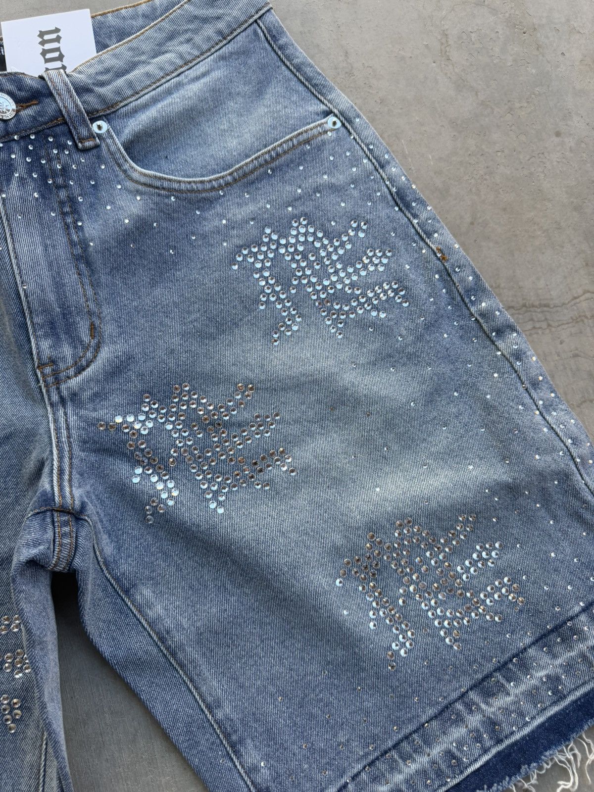 Other Mixed Emotions Rhinestone Denim Shorts 30 NWT Size US 30 / EU 46 - 4 Thumbnail
