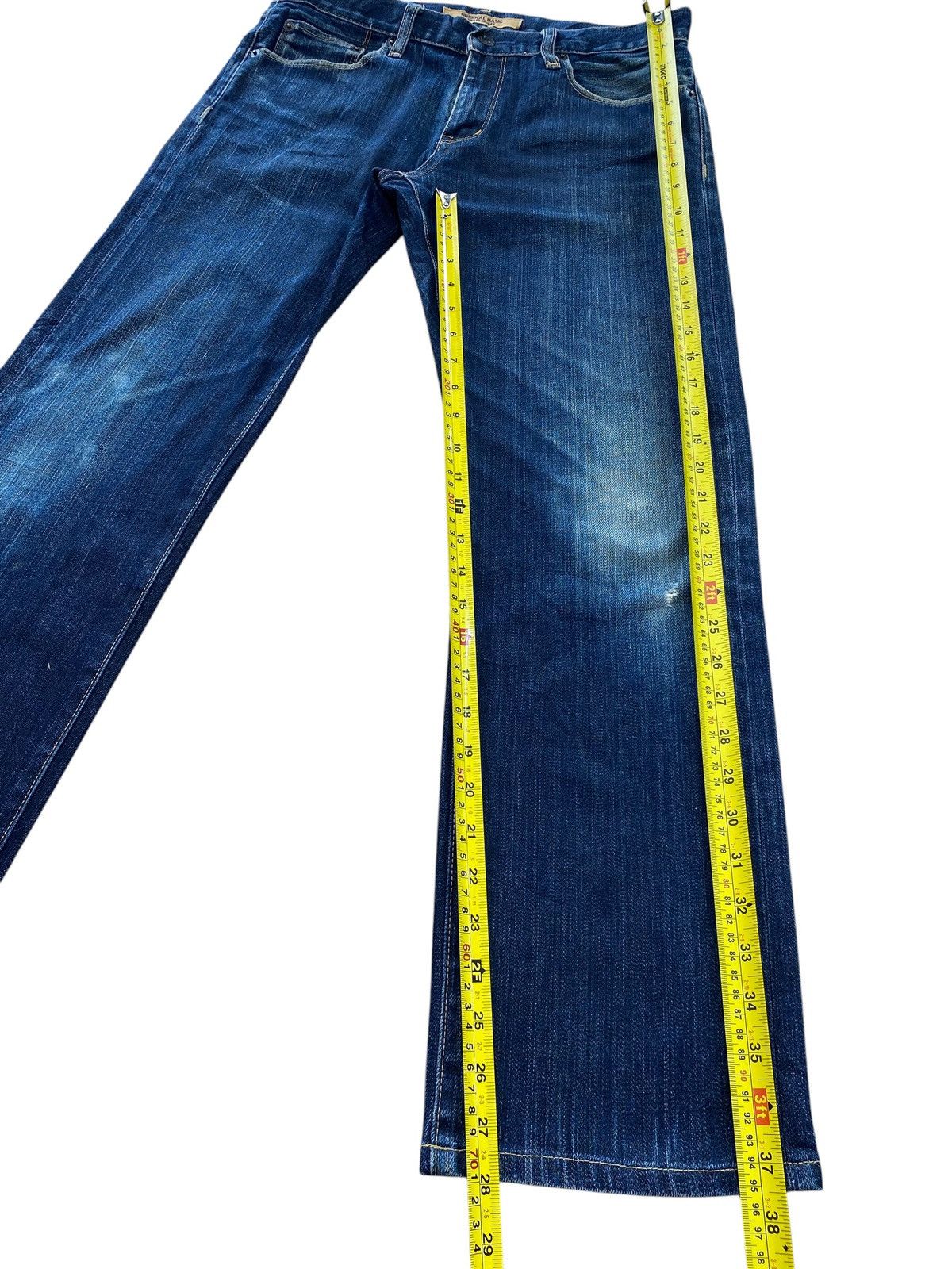 Uniqlo Uniqlo Blue Wash Style Straight Leg Jeans Size US 32 / EU 48 - 8 Thumbnail