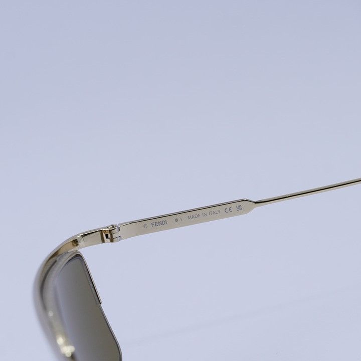 Fendi Fendi FE40141U 32E Sunglasses Gold Rectangle Frame Size ONE SIZE - 4 Thumbnail