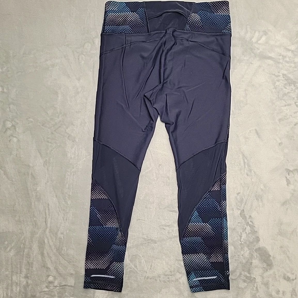 Athleta Athleta Leggings Womens Large Blue Geometric High Rise Stretch Crop Size 36" / US 14 / IT 50 - 7 Thumbnail