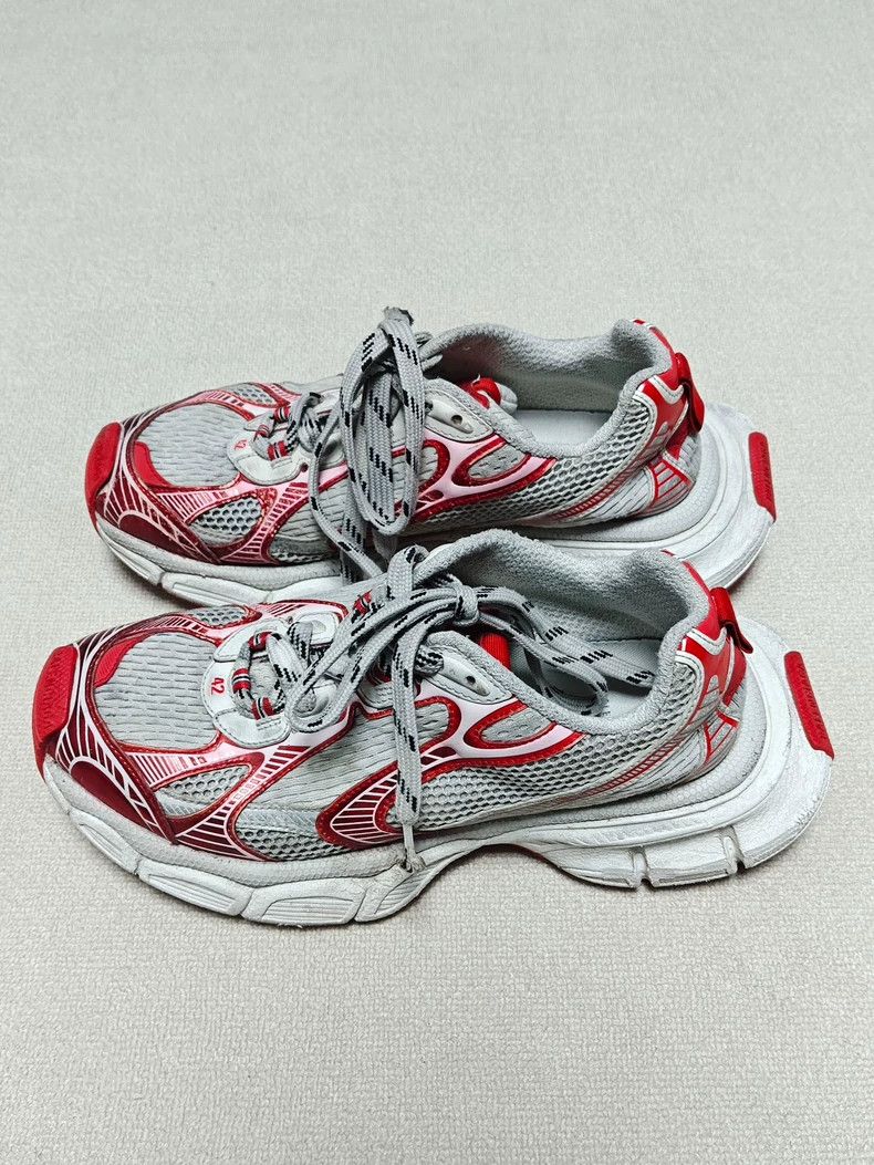 Balenciaga Balenciaga Low top done old red shoes 2502-Nextarrow Size US 9 / EU 42 - 1 Thumbnail
