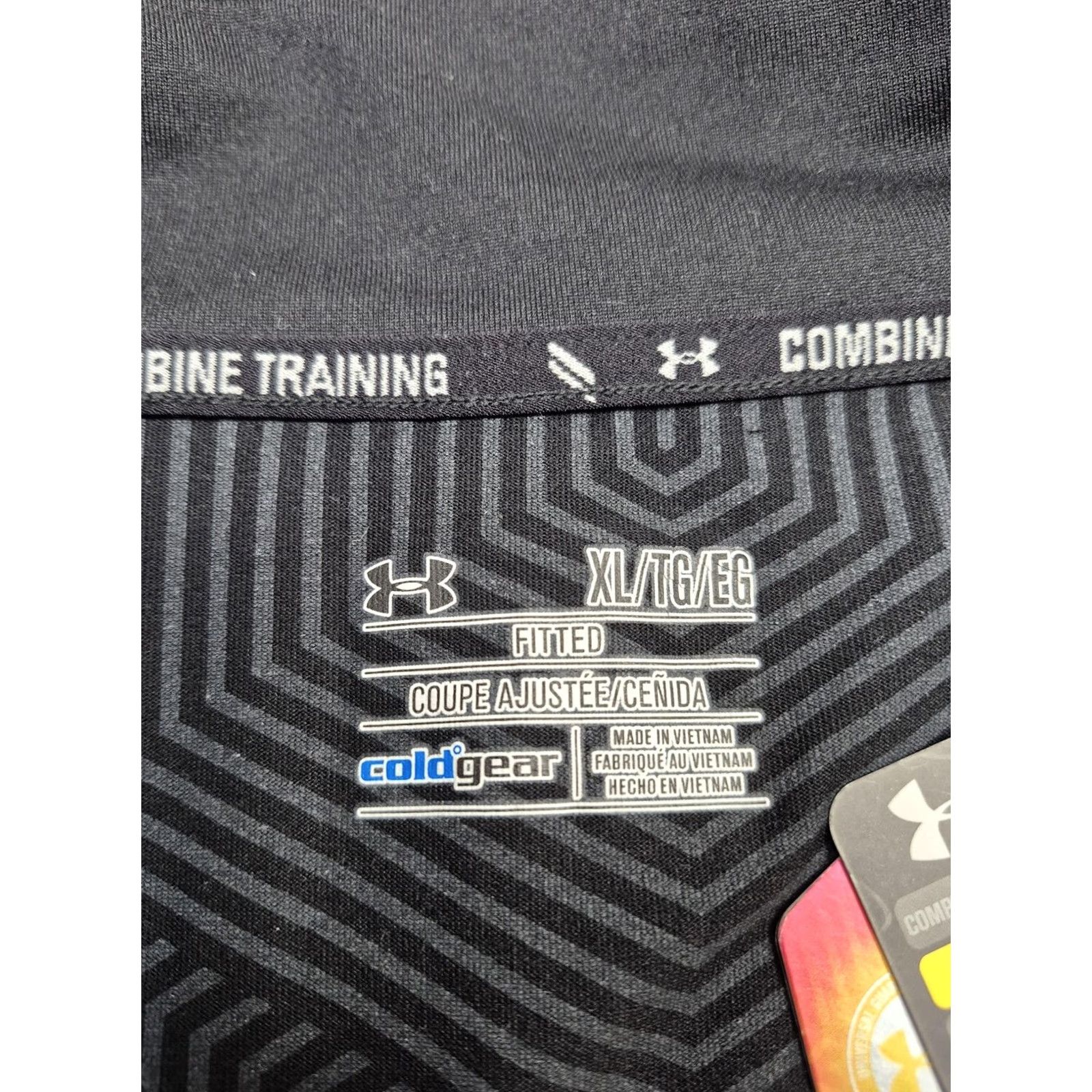 Under Armour Under Armour ColdGear Infrared Shirt Mens XL Black Long Sleeve 1/4 Zip Fitted Size US XL / EU 56 / 4 - 4 Thumbnail