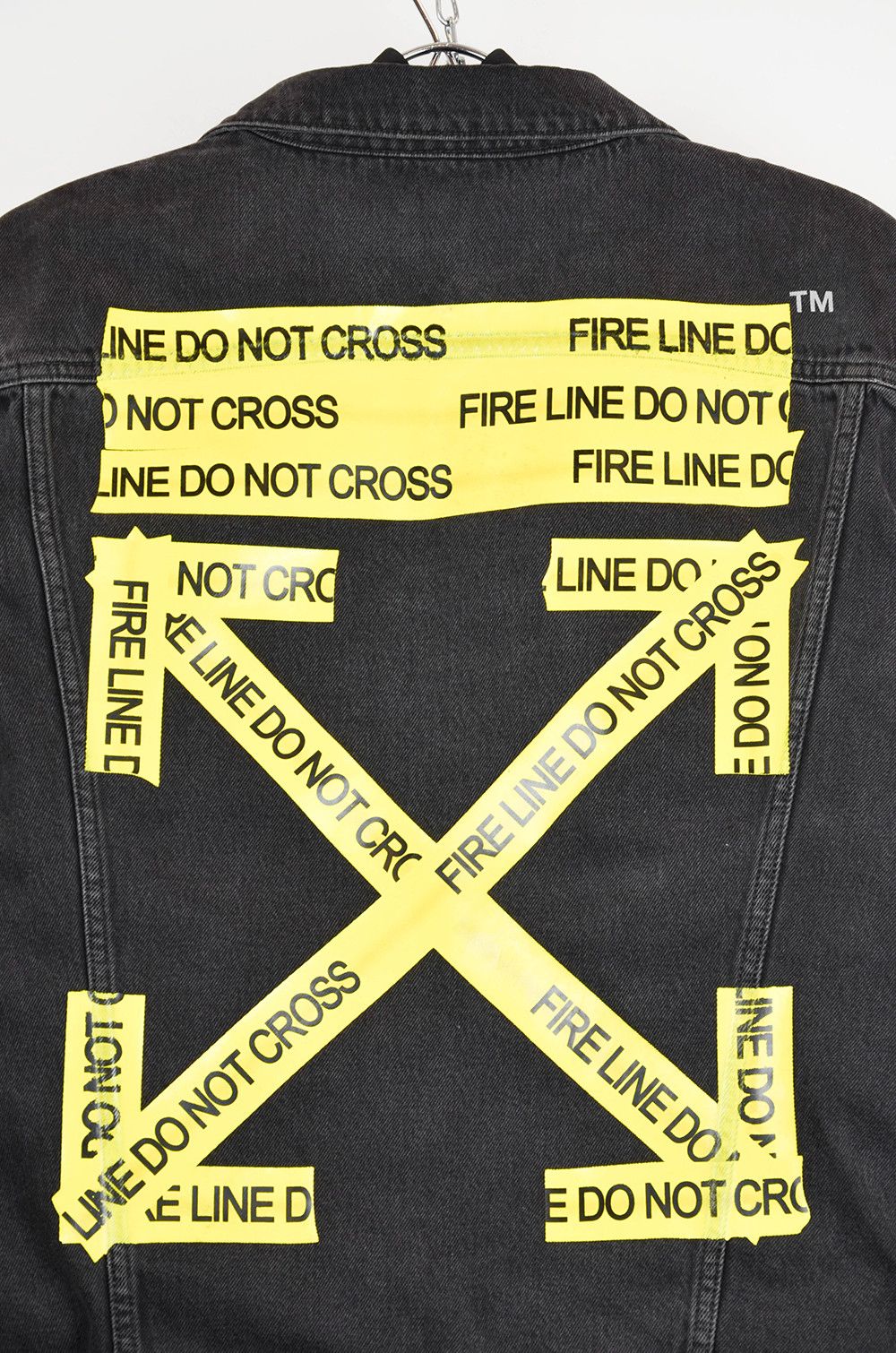 Off-White × Virgil Abloh Off-White Fire Line Do Not Cross Denim Jacket – L Size US L / EU 52-54 / 3 - 14 Thumbnail