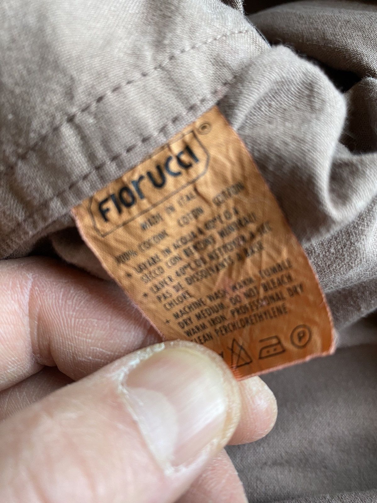 Fiorucci Rare Fiorucci Hard Trench Coat, size S, brown, used . Size US S / EU 44-46 / 1 - 19 Thumbnail