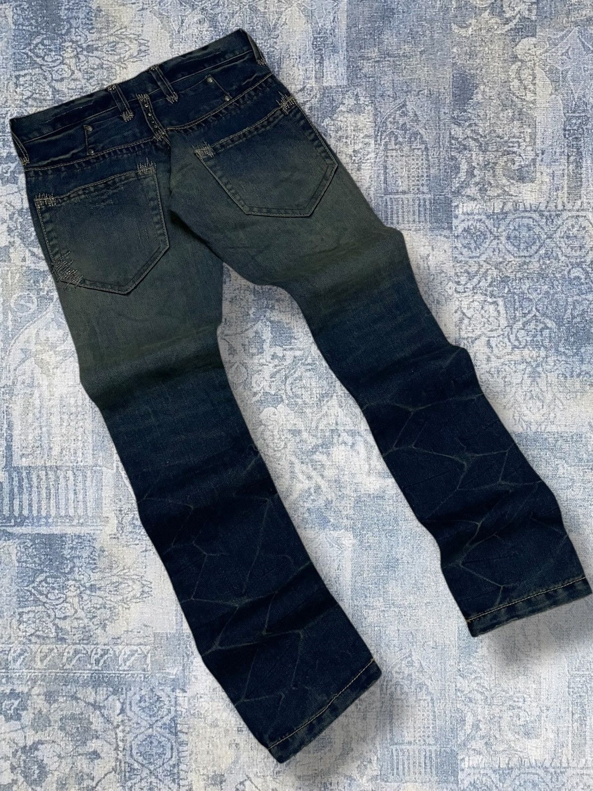 Le Grande Bleu (L.G.B.) Vintage 1990s Og Japan Designer Lagust Scab Distressed Denim Size US 30 / EU 46 - 11 Thumbnail