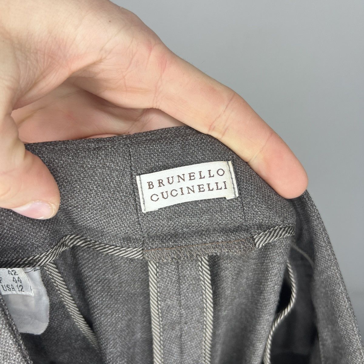 Brunello Cucinelli × Designer Brunello Cucinelli Gray Virgin Wool Trousers Size US 32 / EU 48 - 7 Thumbnail