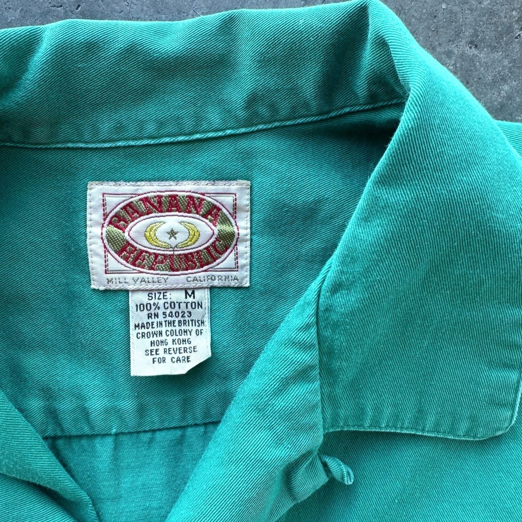 Banana Republic VINTAGE Banana Republic Apocryphal Affiliates Botswana Lawn Bowling Shirt M Men Black 80s Size US M / EU 48-50 / 2 - 3 Thumbnail