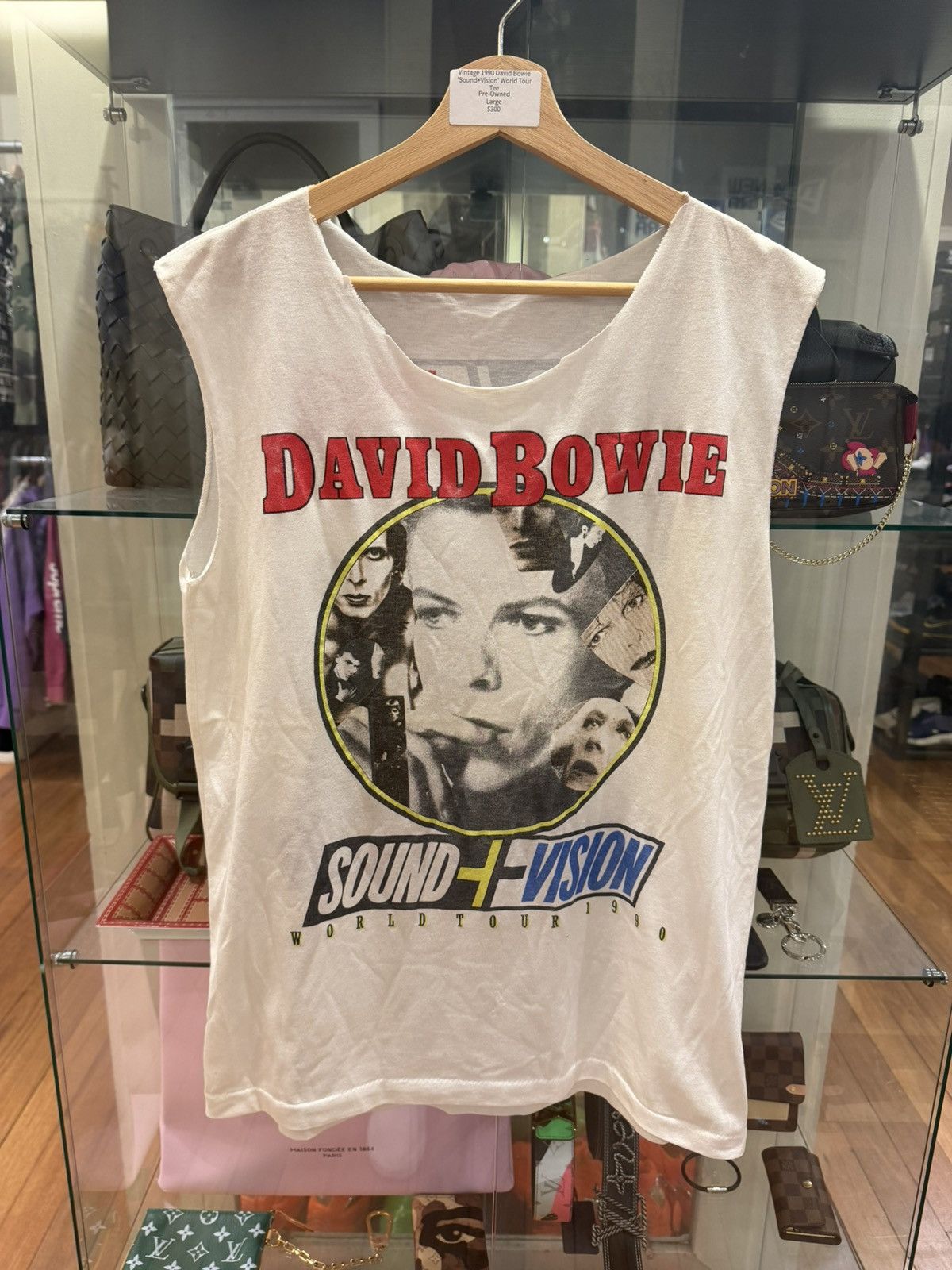 Vintage Vintage 1990 David Bowie ‘Sound+Vision’ World Tour Cut Off Size US L / EU 52-54 / 3 - 1 Thumbnail