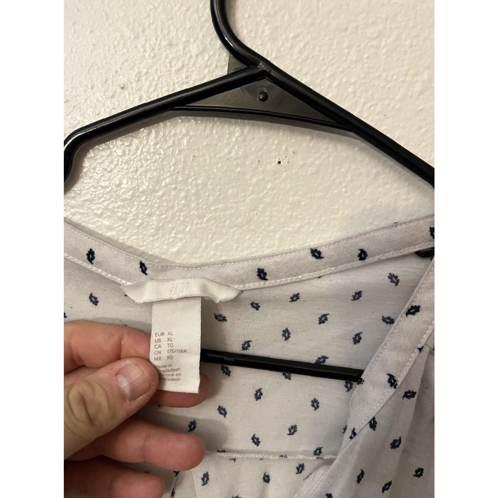 H&M VINTAGE H&M Blouse Shirt Ivory Womens XL V-Neck Long Sleeve Sheer Size XL / US 12-14 / IT 48-50 - 3 Thumbnail