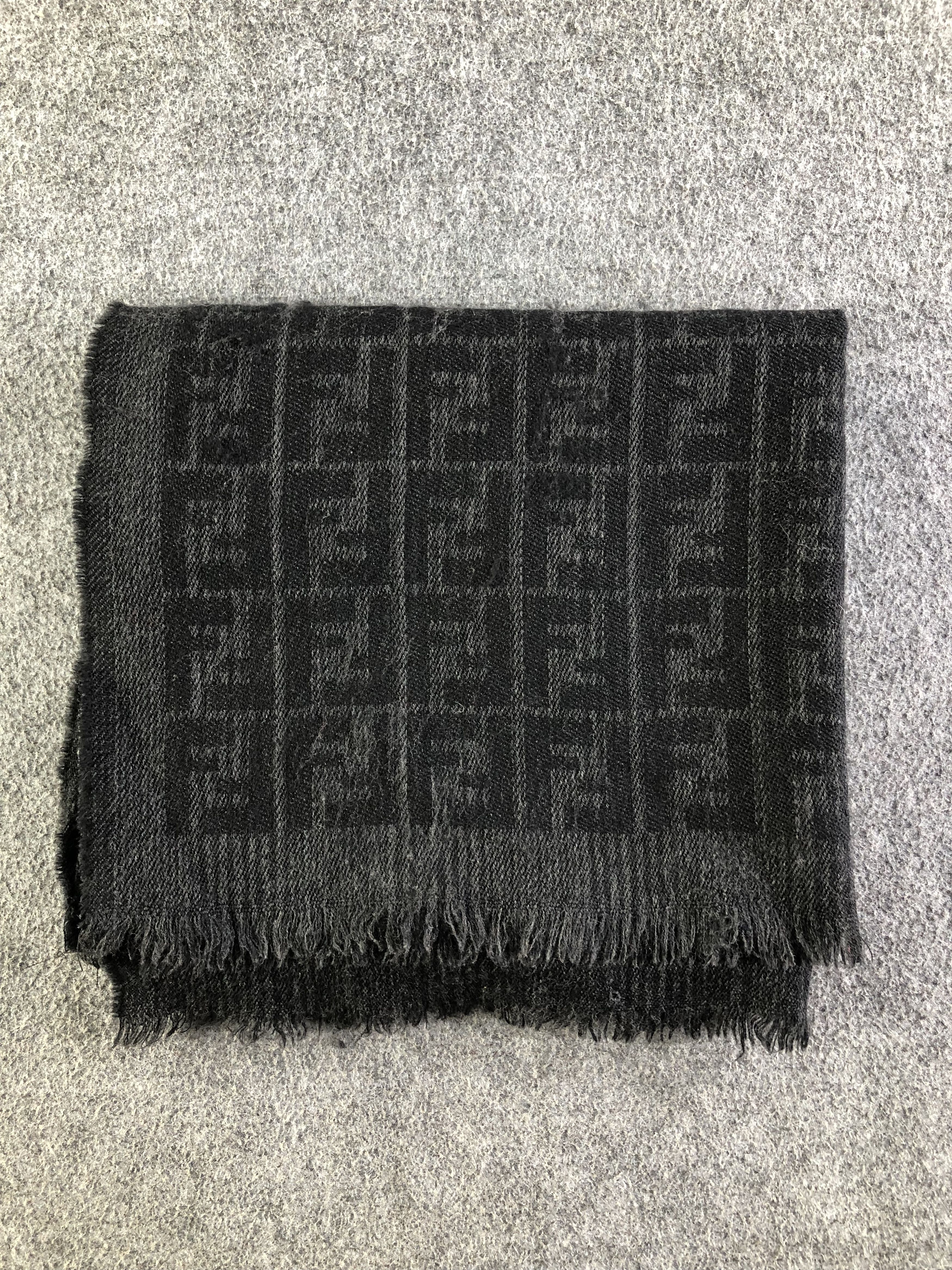 Vintage Fendi BLACKOUT Wool Scarf / Muffler / Neckwear SS1307 Size ONE SIZE - 4 Thumbnail