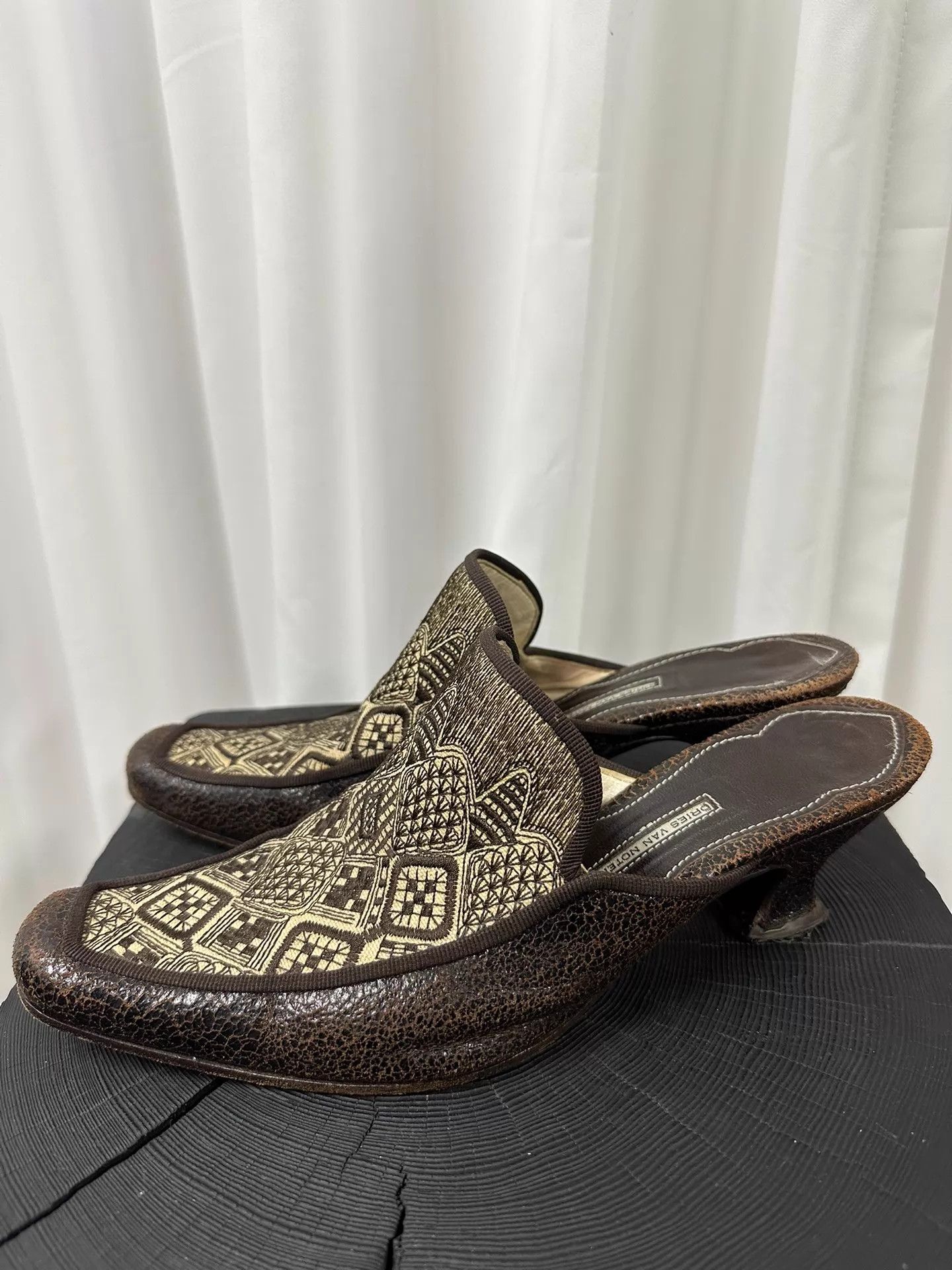 Dries Van Noten Dries Van Noten Embroidered Mule Heels 37.5 Size US 7 / IT 37 - 6 Thumbnail