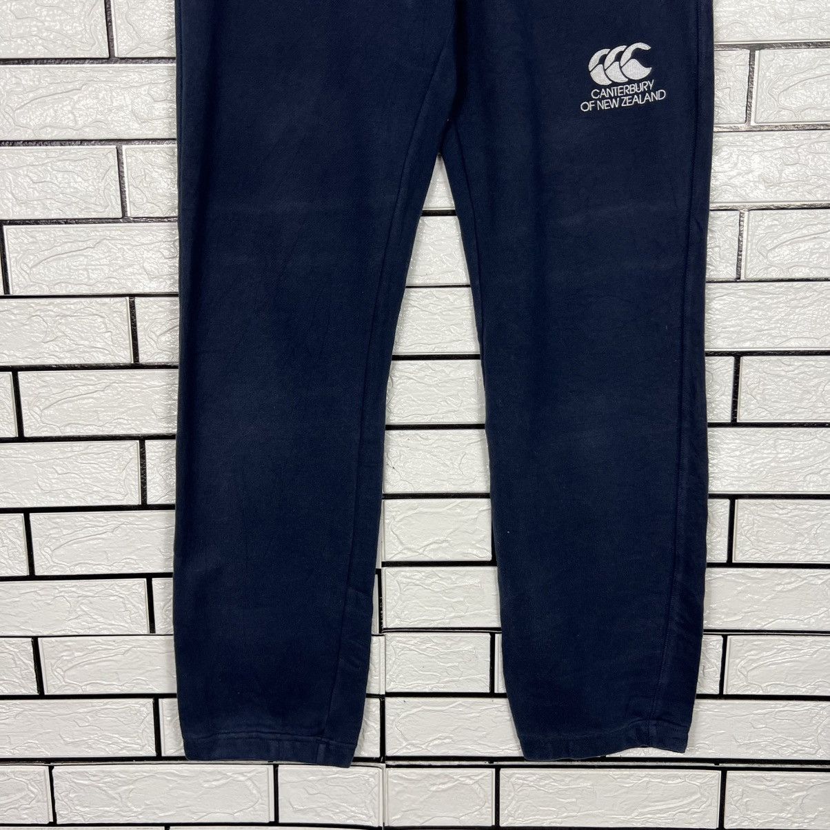 Canterbury of New Zealand Vintage CANTERBURY Embroidered Logo Sweatpant #4165-C191 Size US 30 / EU 46 - 6 Thumbnail