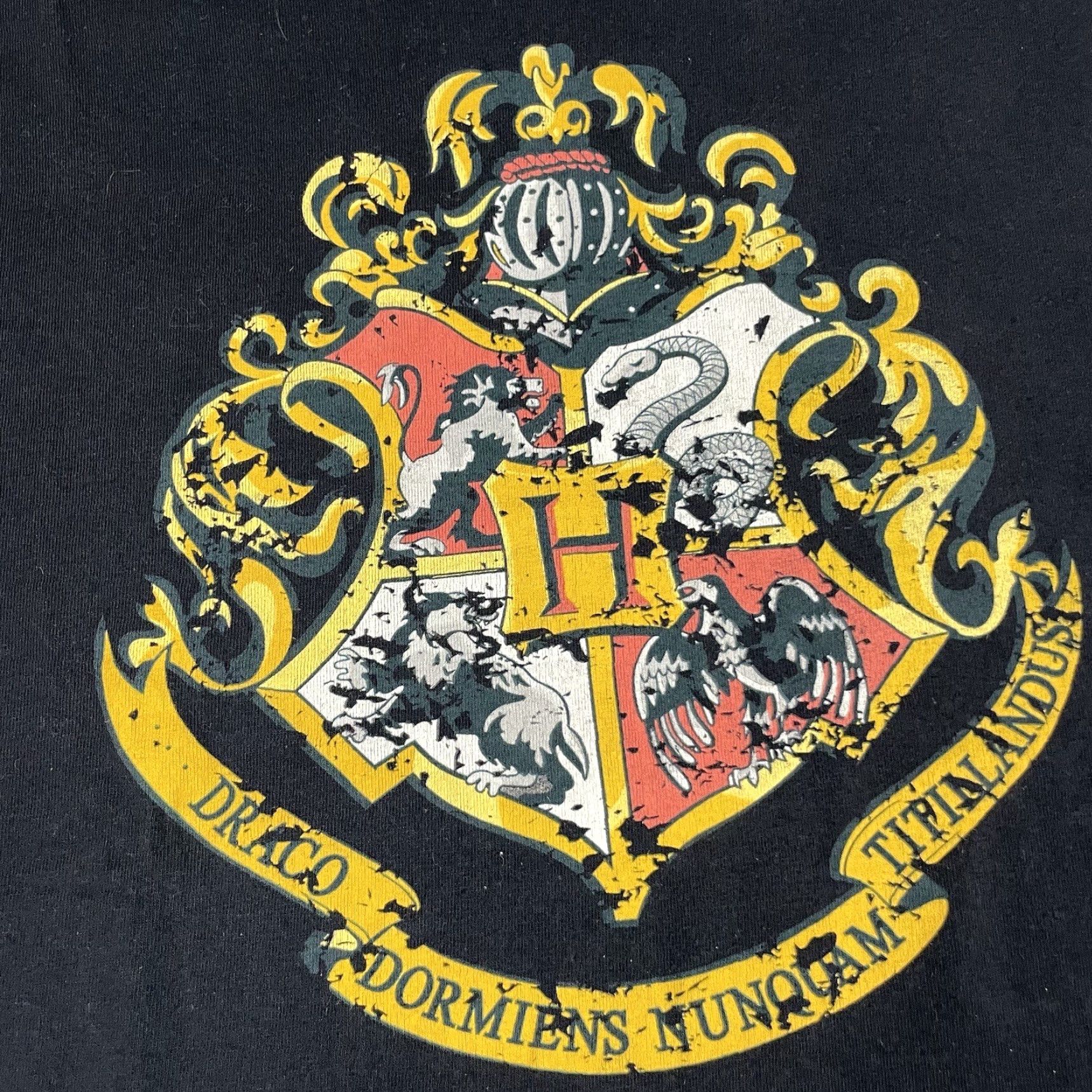 Vintage Harry Potter Shirt Adult L Black Hogwarts Crest Graphic Short Sleeve Movie L Mens Size US L / EU 52-54 / 3 - 3 Thumbnail