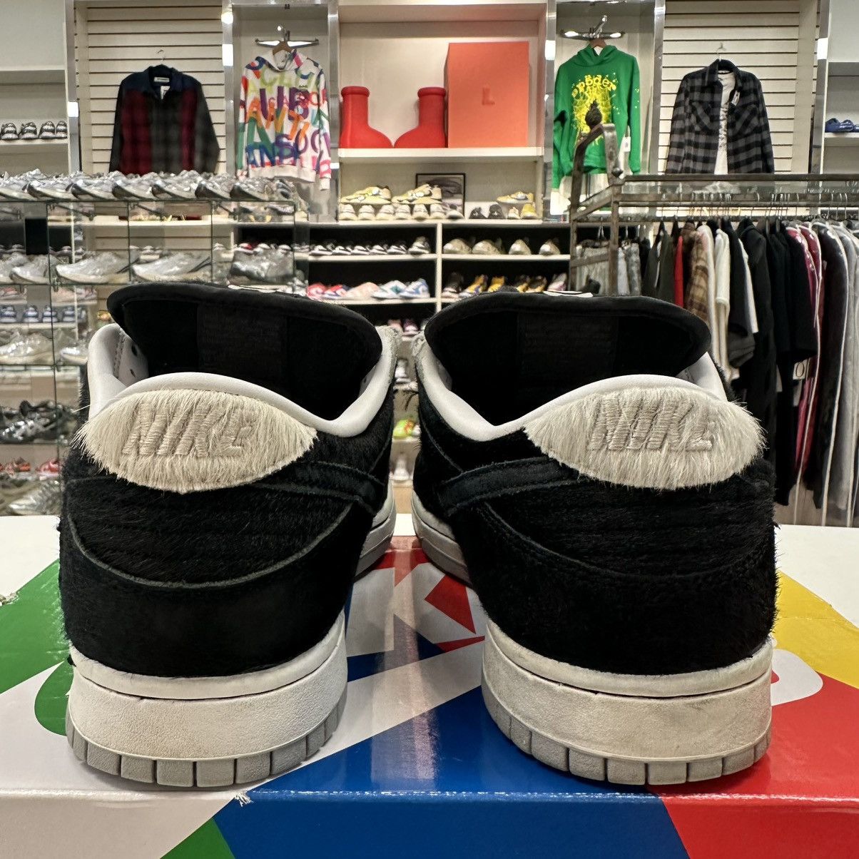 Nike Size 11 - Nike Medicom Toy x Dunk SB Low BE@RBRICK Size US 11 / EU 44 - 4 Thumbnail