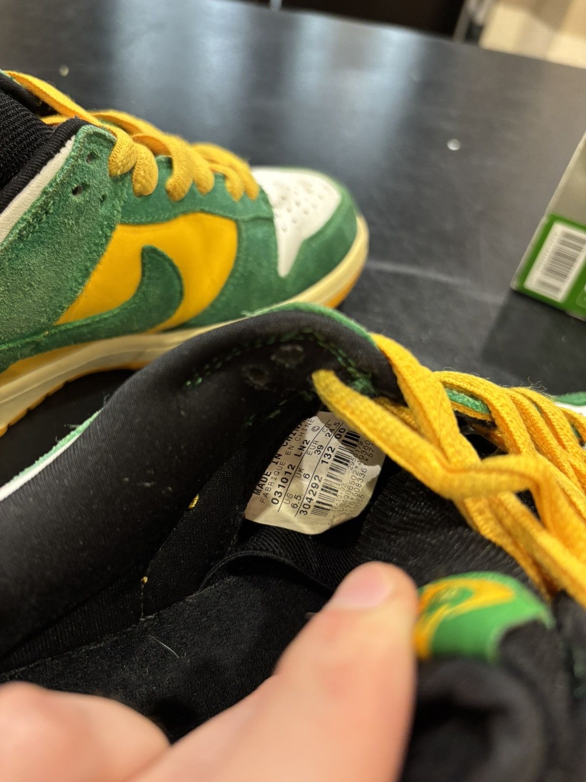 Nike Nike SB Dunk Low ‘Bucks’ Size US 6.5 / EU 39-40 - 8 Thumbnail