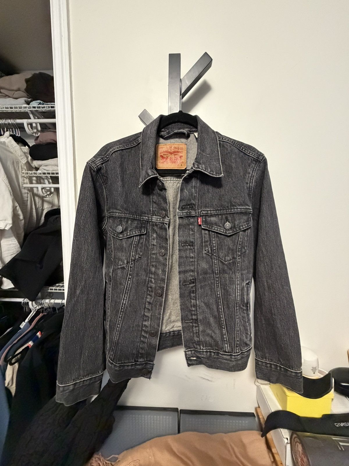 Levi's Levis relaxed fit trucker jacket in black charcoal Size US S / EU 44-46 / 1 - 1 Thumbnail