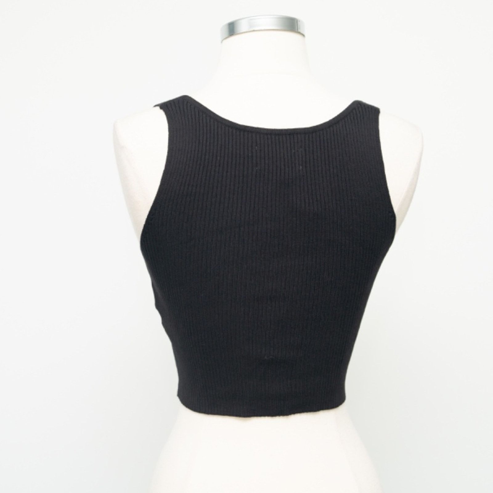 Designer Lita by Ciara. True Rib Crop Top. Size S / US 4 / IT 40 - 5 Thumbnail