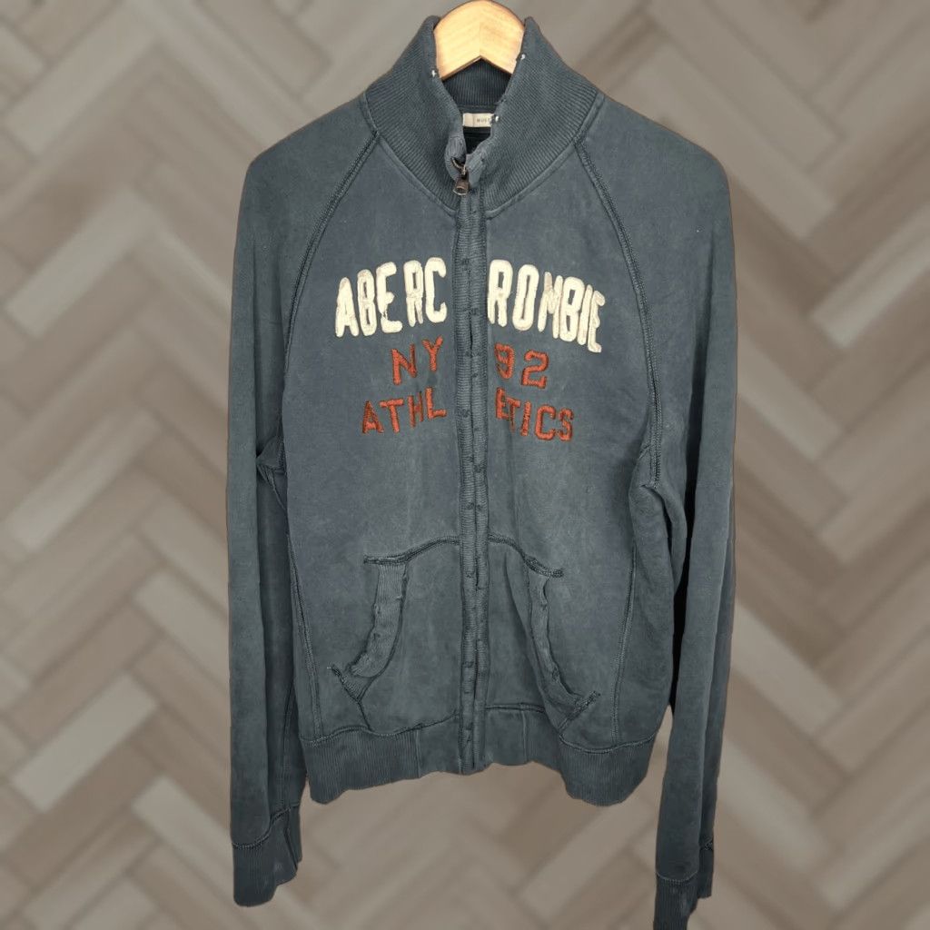Abercrombie & Fitch VINTAGE Abercrombie & Fitch LOGO Jacket Military, Blue, XL, Zip Up, Full Zip, Stand-Up Collar, Pockets, Knit Cotton, Casual, Y2K, Men Size US XL / EU 56 / 4 - 1 Thumbnail