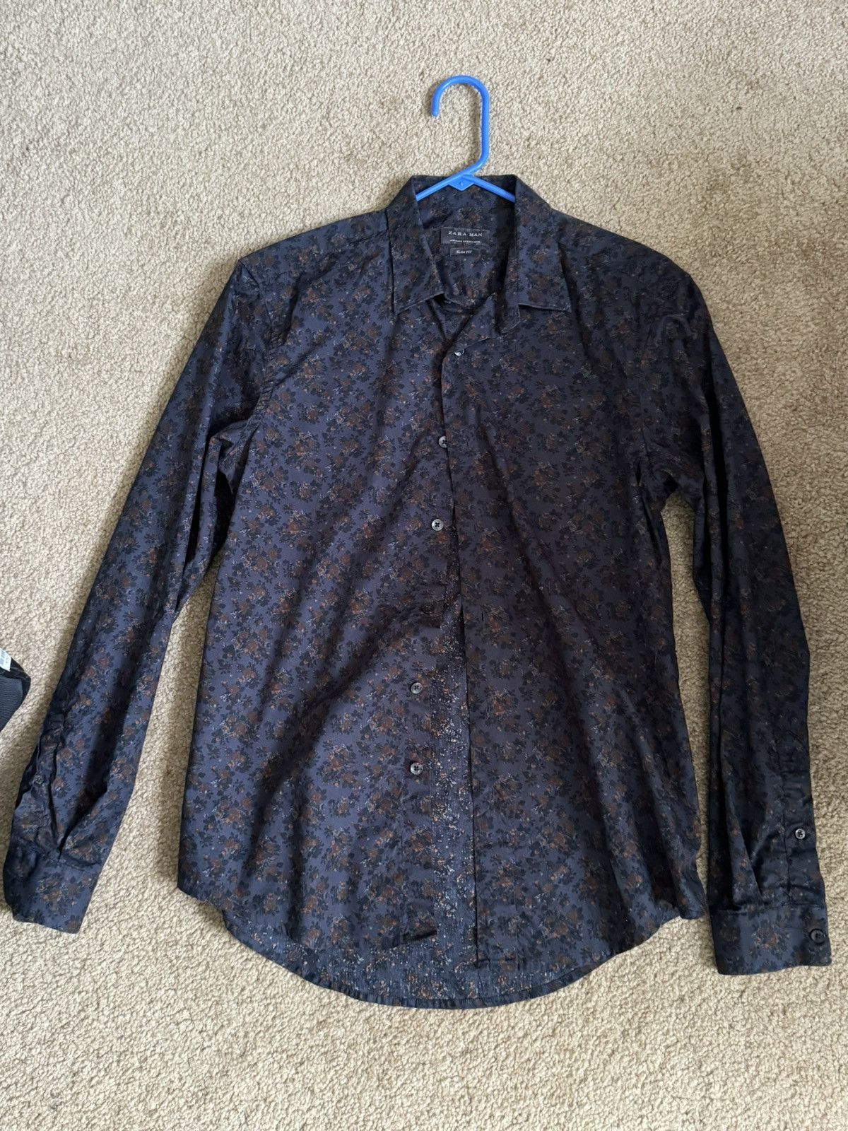 Zara ZARA SLIM FIT FLORAL BUTTON UP SHIRT SIZE M Size US M / EU 48-50 / 2 - 1 Thumbnail