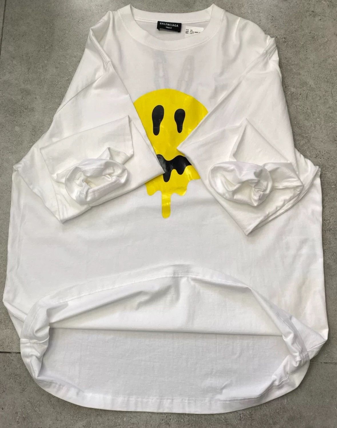 Balenciaga Balenciaga Dissolves Smiling Face Victory White Long Sleeve Size US S / EU 44-46 / 1 - 4 Thumbnail