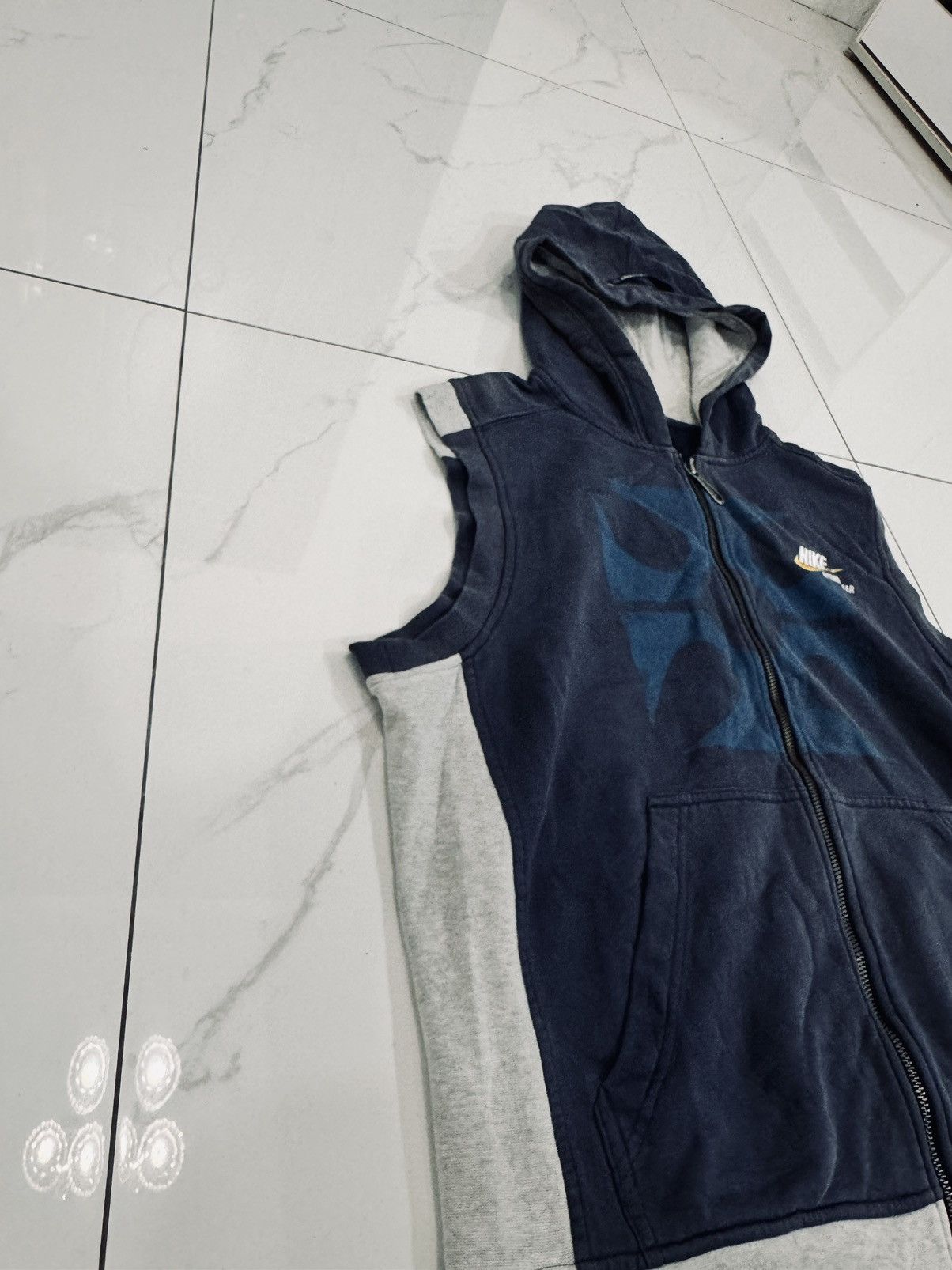 Nike Nike Hoodie Sleeveless Size US L / EU 52-54 / 3 - 4 Thumbnail