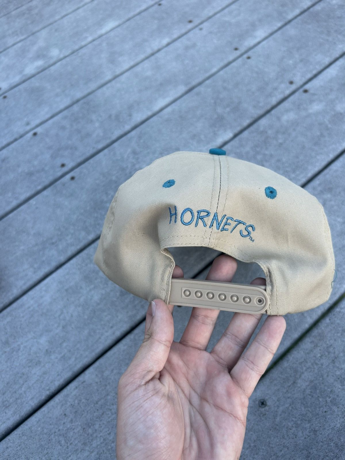 Cartoon Network × NBA × Vintage Vintage Charlotte Hornets x looney tunes hat Size ONE SIZE - 4 Thumbnail