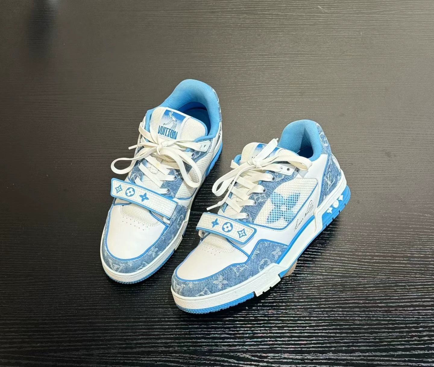 Louis Vuitton Louis Vuitton Trainer Blue and White Low-Top Sneakers 0089 Size US 8.5 / EU 41-42 - 1 Thumbnail