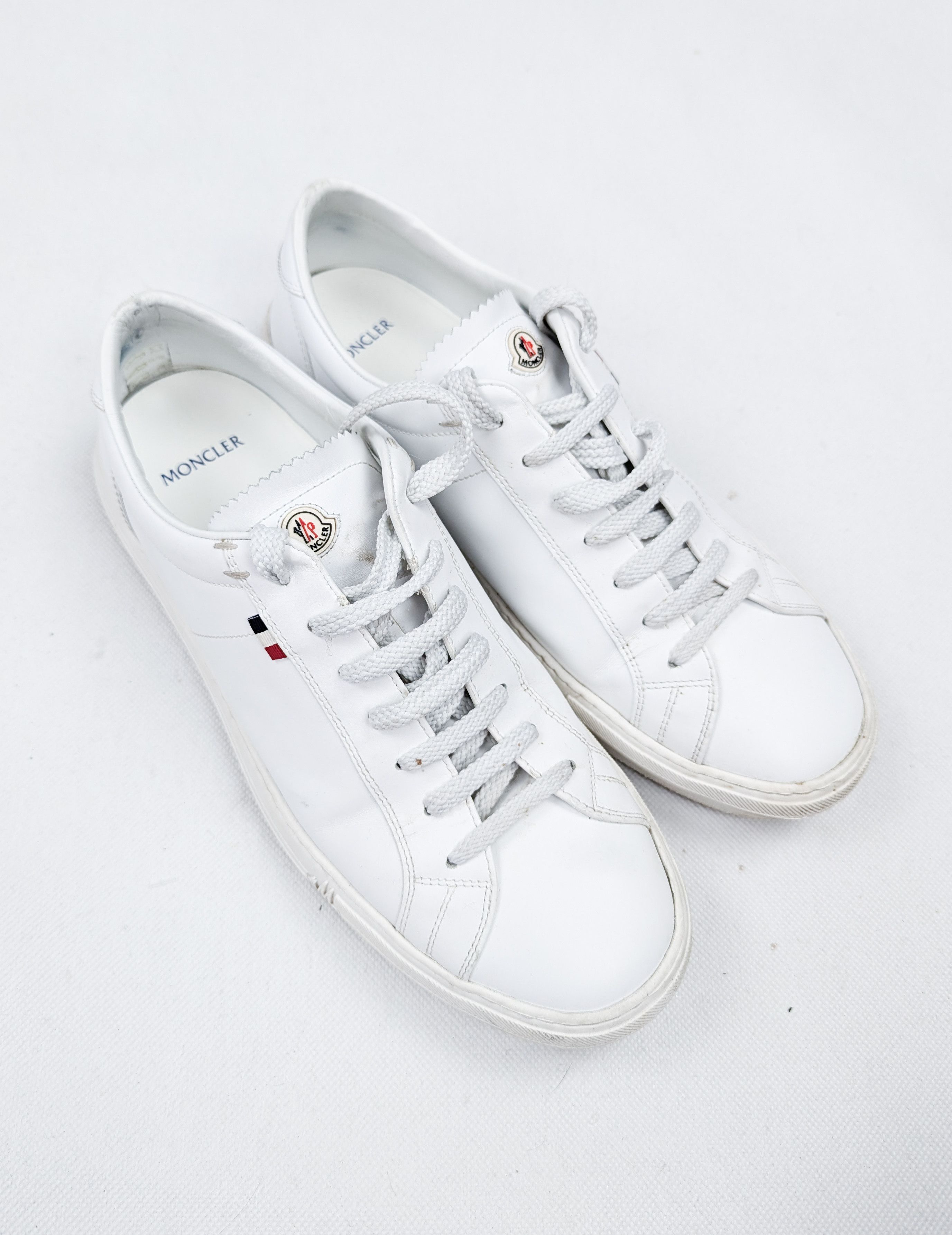 Moncler Moncler white low sneakers trainers 43.5 Size US 10.5 / EU 43-44 - 1 Thumbnail