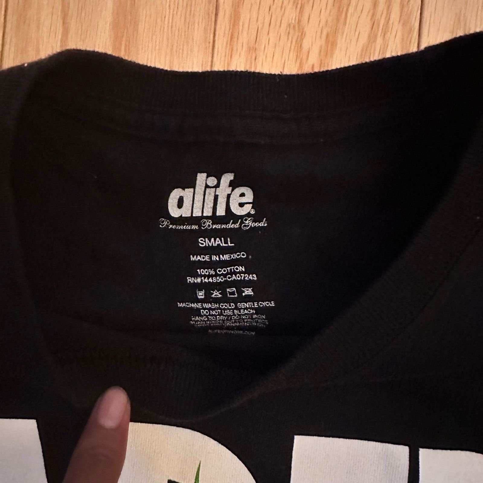 Alife Alife Faded For Life graphic spell out weed leaf tee shirt Size US M / EU 48-50 / 2 - 2 Thumbnail