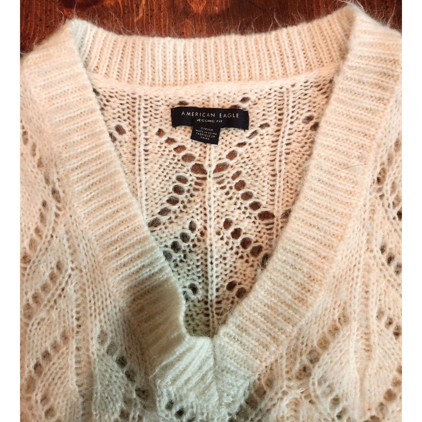 American Eagle Outfitters American Eagle Outfitters Sweater Shirt Women’s Small V-Neck Open Knit Ivory Cream Long Sleeve Pullover Boho All Seasons Regular Size S / US 4 / IT 40 - 5 Thumbnail