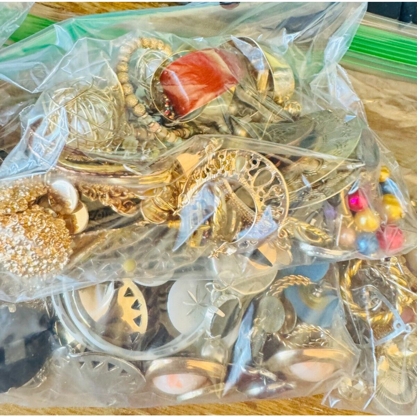 The Unbranded Brand 20 Pairs Vintage To Now Earrings Sets - Variety Lots Size ONE SIZE - 6 Thumbnail